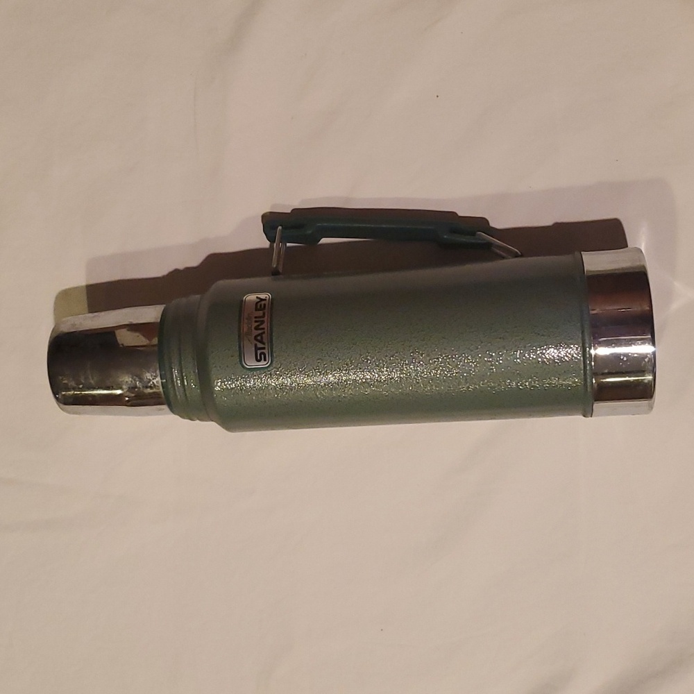 Stanley Stainless Steel Thermos (A-944DH) - 32 oz, Vintage Alladdin Indu…